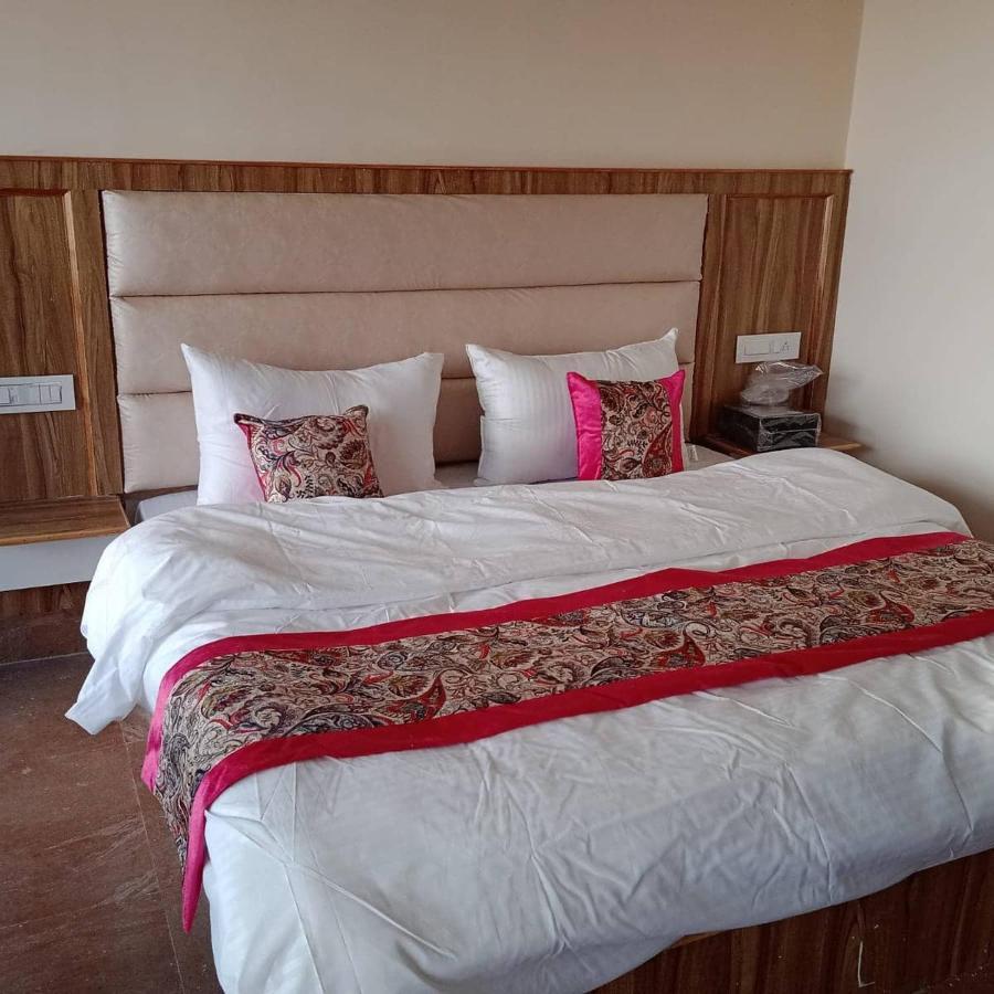 Resort The Himalayan Odyssey And Cottages Dharamshala Esterno foto