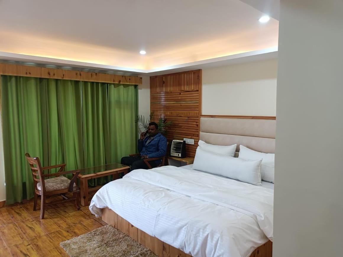 Resort The Himalayan Odyssey And Cottages Dharamshala Esterno foto